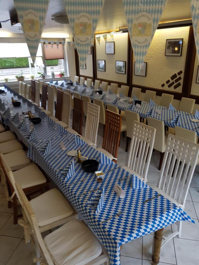 מלון Hovels Zum Fuchsbau מראה חיצוני תמונה